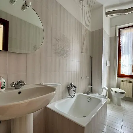 Apartment Hostdomus - Deho' Free Garage Alassio