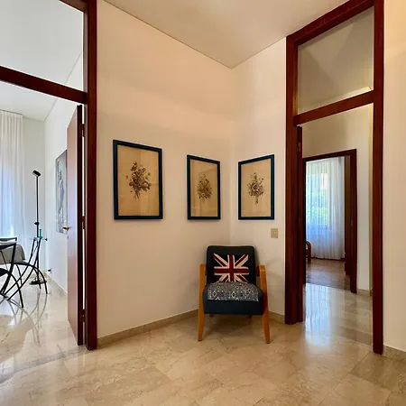 Apartment Hostdomus - Deho' Free Garage *