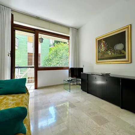 Apartment Hostdomus - Deho' Free Garage